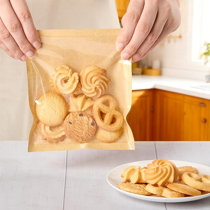 Ocmoiy 200 Pcs Cookie Packaging Bags with Seal, 5.7x6.5 Inch Paper Bakery Bags with Window, Heat-Sealable & Grease-Resistant Bake Sale Sleeves for Treat, Donut, Scone, Brownie, Cake Slice