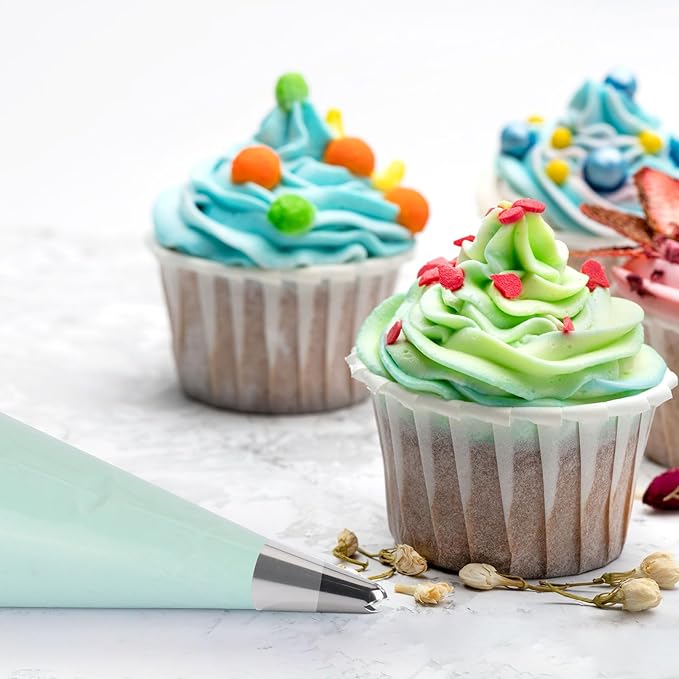 18.5 Inch Disposable Piping Bags 200PCS Tipless Piping Bags Anti-Burst Pastry Bags Cake Decorating Bag Plastic Icing Bags for Cake, Cream Frosting and Cookie Decoration Supplies