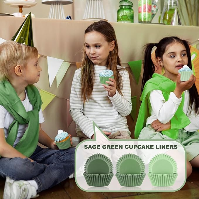 600 Pack Sage Green Cupcake Liners Dark Green Light Green Baking Cups Gradient Green Muffin Liners for Cupcake Wrappers Wedding Bridal Baby Shower Birthday Party