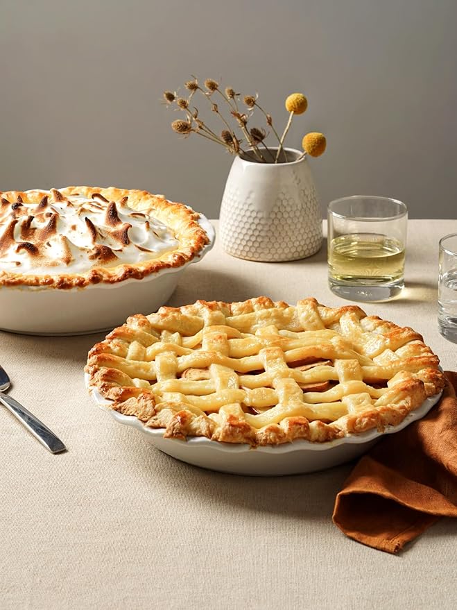 LE TAUCI Ceramic Pie Dish and Pie Weights Set, 9 Inches Pie Pans for Baking, 36 OZ Round Fluted Pie Plates for Apple Pie, Quiche, Pot Pies, Tart – Set of 2, Classic White