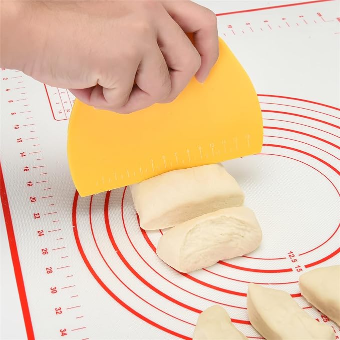 Dough Scraper Bench Scraper for Baking,3 Pieces Food Safe Plastic Dough/Cake/Bread/Pizza Cutter for Kitchen tools