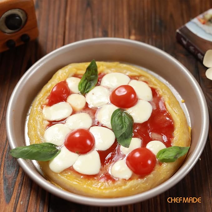 CHEFMADE Pizza Pan, 7-Inch Non-Stick Pancake Bakeware for Oven Baking (Champagne Gold)