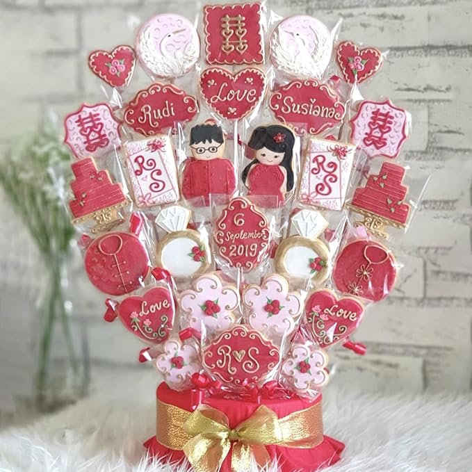 200Pcs 4 x 6Inch Cellophane Bags for Cookies, Soap, Chocolate Covered Oreos, Macarons, Brownies, Truffles. Candy Gift Cello Bags for Party Favors, Wedding, Christmas