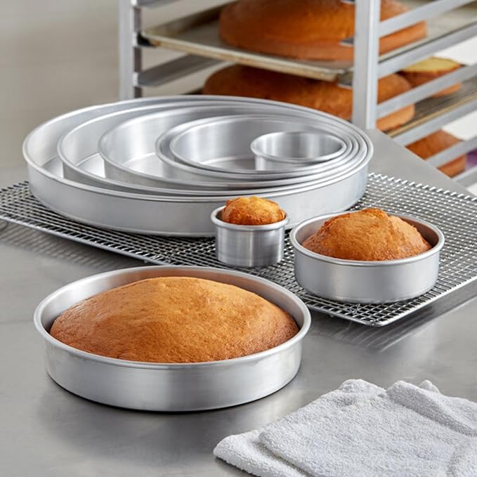 Heavy-Duty Round Aluminum Layer Cake Pan – Professional Bakeware for Baking Layered Cakes Even Heat Distribution Easy Release (9"x3")