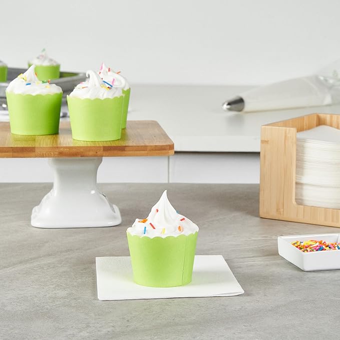 Panificio 3 Ounce Cupcake Wrappers, 200 Scalloped Baking Cups - Oven-Ready, Greaseproof, Green Paper Cupcake Liners, Disposable, For Birthdays, Baby Showers, Or Weddings - Restaurantware