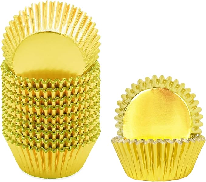 qiqee Gold Foil Cupcake Liners For Baking 300 Count Baking Cups Thick ＆ Sturdy, Oil Resistance,Muffin Liners Paper(Standard Size)