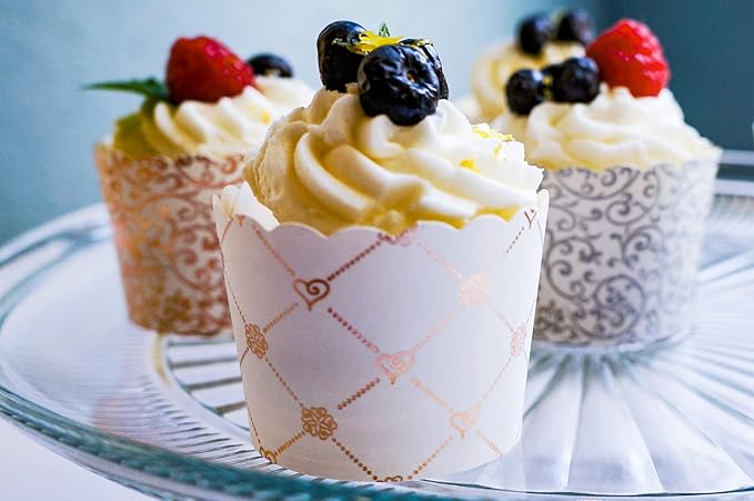 50-Pack Paper Baking Cups, Greaseproof Disposable Cupcake Muffin Liners (Large, Silver Scroll)