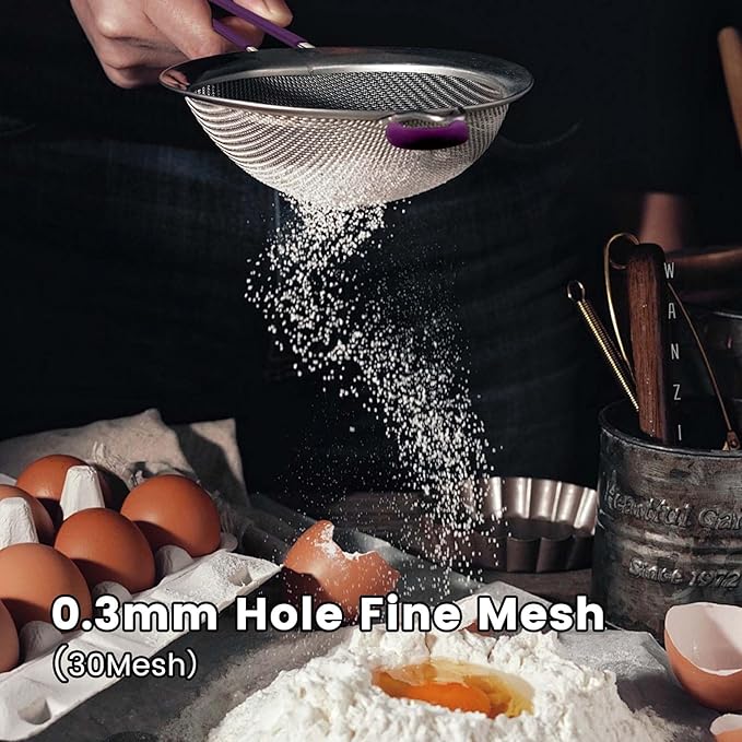 Daily Treasures Fine Mesh Strainers Set in 3 different sizes,304 stainless steel strainers with Silicone Handle，0.3mm Hole Fine Mesh Food sifter for Pasta, Fruit, Flour,Tea, Cocktail(7"+5.5"+2.7")