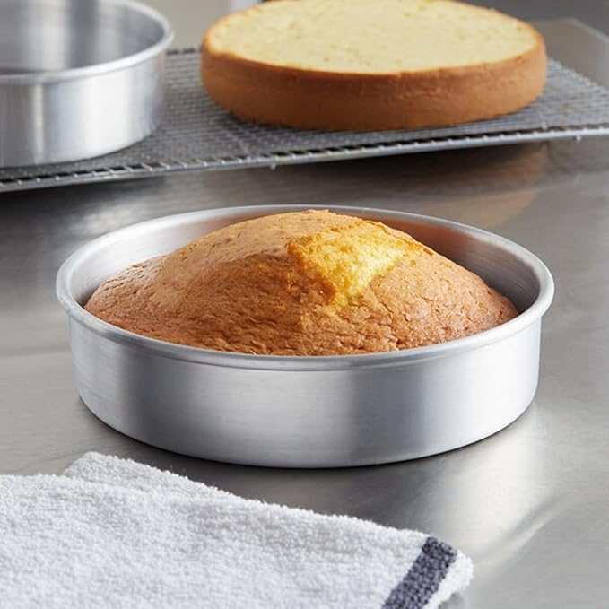 Heavy-Duty Round Aluminum Layer Cake Pan – Professional Bakeware for Baking Layered Cakes Even Heat Distribution Easy Release (9"x3")