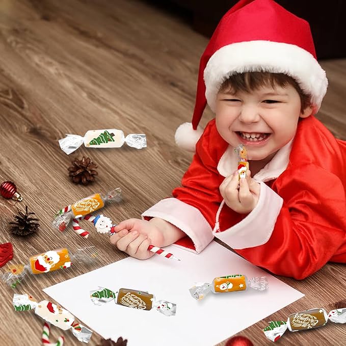 DIYASY 600 Pcs Christmas Candy Wrappers for Caramels, Clear Cellophane Wrapper Xmas Nonstick Chocolate Wrapping Wax Paper Sweets Holiday Baking Packaging 5" x 5"