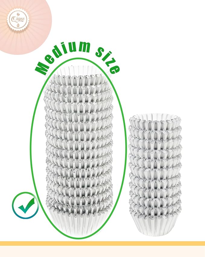 qiqee Silver Foil Cupcake Liners For Baking 300pcs Baking Cups Thick ＆ Sturdy, Oil Resistance, Muffin Liners Paper(Standard Size)