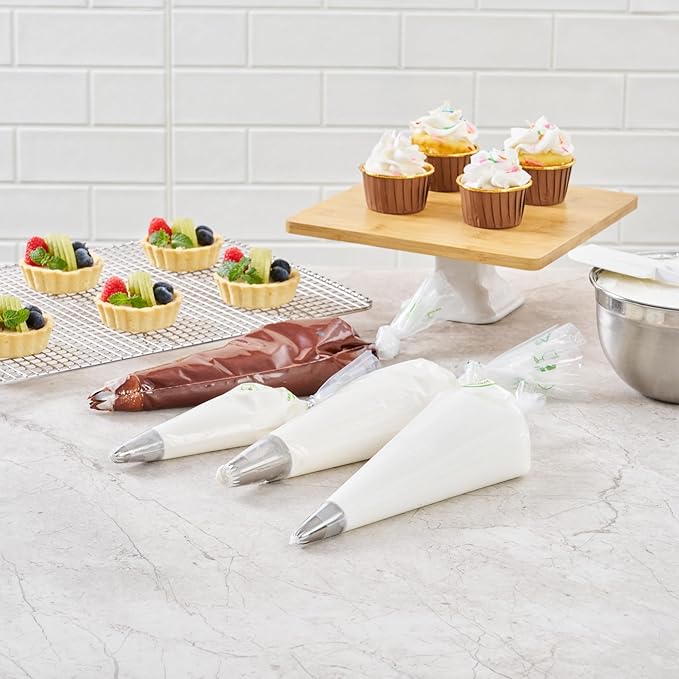 Restaurantware Pastry Tek 18 x 8.7 Inch Piping Bags 100 Disposable Pastry Bags - Sturdy No Slip Clear Plastic Baking Bags To Decorate Cakes For Parties Or Bakeries
