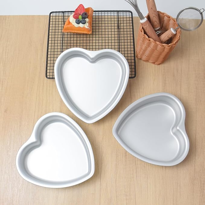 7 × 2 Inch heart cake pan,Set of 3 Aluminum Heart Cake Mold,Small Cake Pans , Heat Resistant Baking Cake Tins for Wedding, Party, Family Occasions, Chocolate. (7 × 2 Inch heart cake pan,Set of 3)