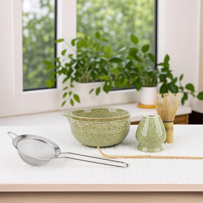 Japanese Matcha Whisk Set, 5-Piece Ceramic Bamboo Whisk Kit, Chawan Bowl 560ml/18.9oz | Complete Set for Traditional Matcha Making at Home, Ideal Gift for Tea Lovers (Green)