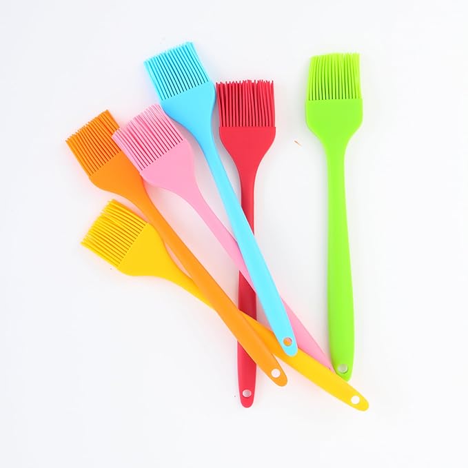 Silicone Basting Pastry Brush, Silicone Basting Brush For Cooking Heat Resistant and One-Pieces Design, BPA-Free, Brushes Spread Oil Butter Sauce Marinades for, brush egg (4PCS)