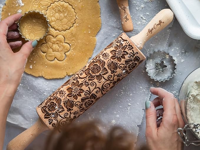 FLEUR DE LIS KNOT Embossing Rolling Pin – Dough and Clay Roller for Embossed Cookies and Pottery, Cookie and Ceramic Stamp, Baking Gifts for Women by Algis Crafts