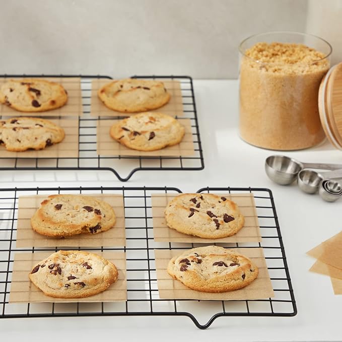 Juvale Precut Parchment Paper Sheets - 4 x 4 in, Brown, 1,000 Count - Baking Supplies, Cupcake Liners & Parchment Paper Candy Wrappers - Sheets for Hamburger Press & Cupcake Boxes