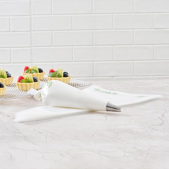 Restaurantware Pastry Tek 18 x 8.7 Inch Piping Bags 100 Disposable Pastry Bags - Sturdy No Slip Clear Plastic Baking Bags To Decorate Cakes For Parties Or Bakeries