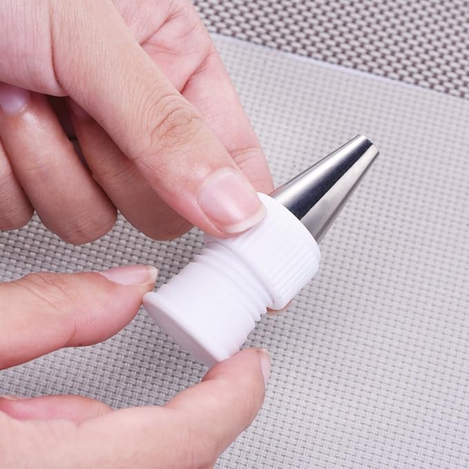 Shappy 6 Pieces Plastic Standard Couplers for Piping Bags Cake Decorating Pipe Tip White Coupler for Icing Nozzles, 1.2 x 1 Inch