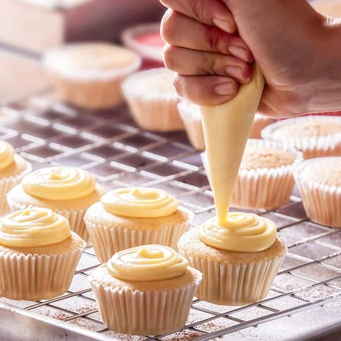 Disposable Piping Bag, FantasyDay 100 Pieces 20 Inch Disposable Icing Pastry Bag Extra Thick Cake Cupcake Decorating Bag - Anti-Burst Pastry Bag for Cream Icing Frosting Candy Cake Decorating Supplies