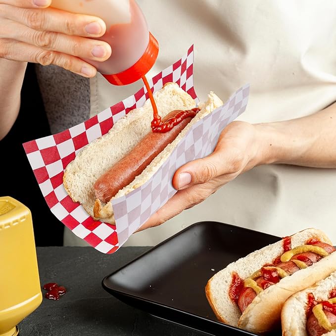 200 Pcs Wax Paper Sheets for Food Deli Wrap Paper Sheets 8.5x8.5"Food Basket Liners Checkered Square Sandwich Wraps for Burgers Bread Restaurant Barbecue Picnic(Red)