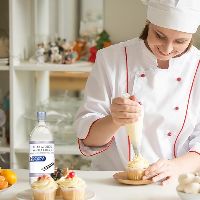 McCormick Culinary Clear Imitation Vanilla Extract, 32 fl oz (Pack of 6) - Six 32 Fluid Ounce Bottles of Clear Vanilla Flavoring for Baking, Perfect in Baked Goods, Frostings, Custards and Desserts