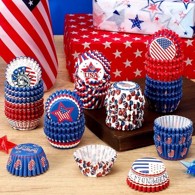 AUGSUN 800pcs 4th of July Mini Cupcake Liners Independence Day Baking Mini Muffin Cupcake Wrappers for Patriotic Holiday Birthday Veterans Party Cake Candy Chocolate Decorations Supplies