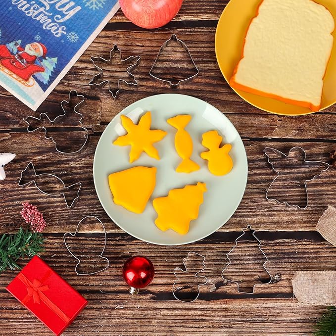 14-Piece Christmas Cookie Cutter Set - Classic Christmas Patterns, Food-Grade Stainless Steel, Easy Demold & Perfect for Holiday Baking