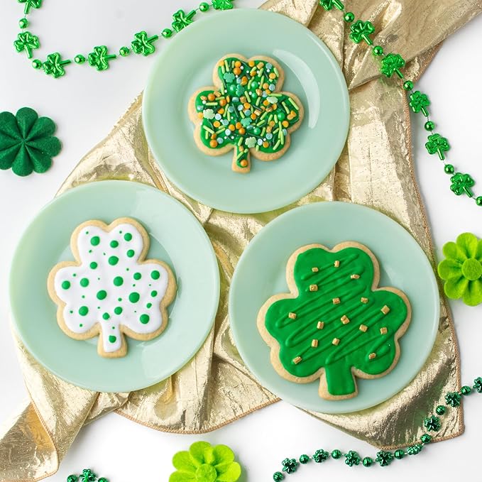 Cookie Cutter Kingdom, Shamrock Cookie Cutters, 3 Pack, Stainless Steel, Beautful Coated Finish, Mold for Cakes Biscuits and Sandwiches, St. Patricks Day (Shamrock 3 Pack)