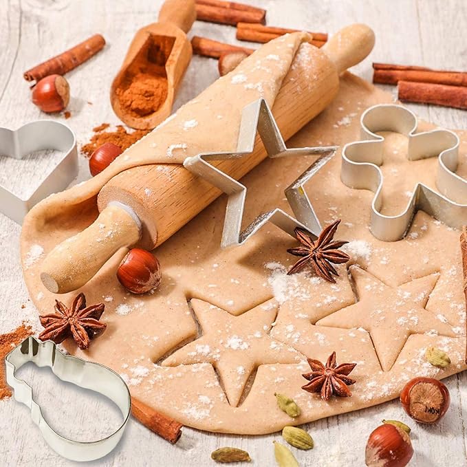 NewlineNY Cookie Molds Cutters Sets: Stainless Steel 13 Pieces Cookie Mold Biscuit Pastry Cutter Set, Man, Star, Heart, Snowman & a Cutter Blade