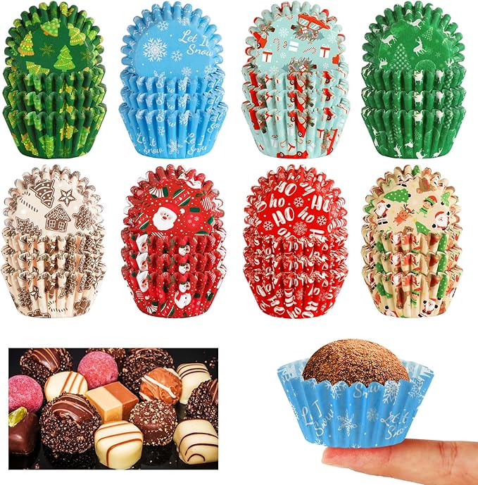 AUGSUN 800pcs Christmas Cupcake Liners Paper Candy Cups Santa Claus Snowman Snowflake Mini Muffin Liners for Xmas Holiday Party Cake Candy Truffles Chocolate Making Supplies（8 Designs）