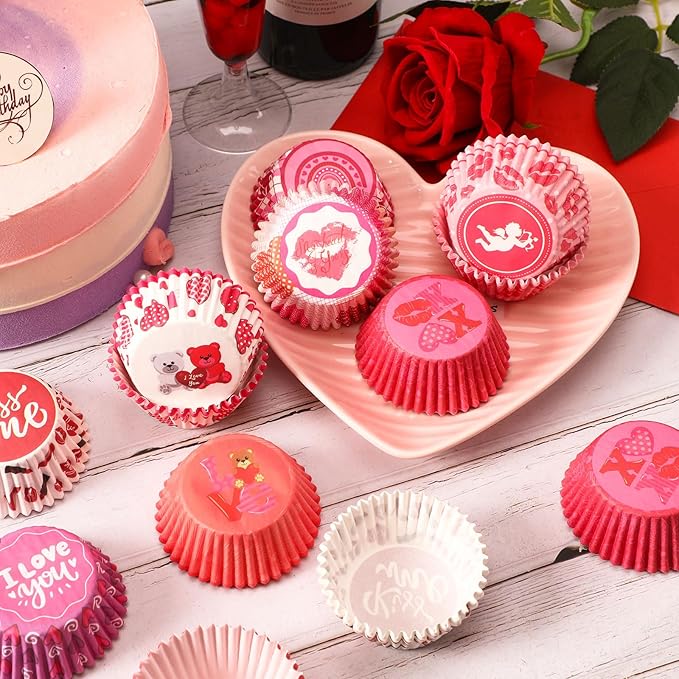AUGSUN 800pcs Valentine's Day Mini Cupcake Liners Pink Red Valentine Cupcake Baking Cups Mini Cupcake Wrappers for Valentine's Day Party Cake Candy Chocolate Wrap Making Supplies(8 Style)
