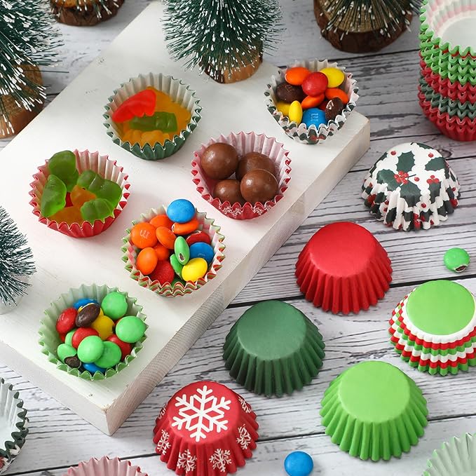 Funtery 600 Pcs Christmas Cupcake Liners Mini Muffin Liners Paper Candy Cups 1.3 Inch Holly Print Baking Cups Small Xmas Cupcake Wrappers for Baking Truffles Chocolates Making(Vibrant)
