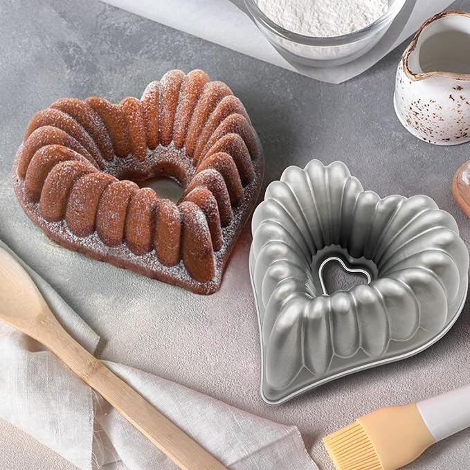 Charlotte Cake Mold Aluminium Kitchen Accessories Decoration Christmas Wedding Family 3D Charlotte Cake Pan (Love heart shape)