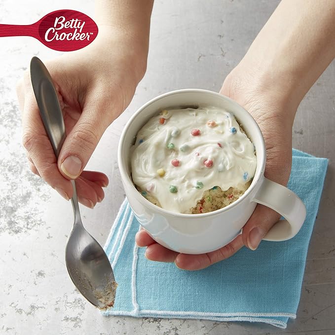 Betty Crocker Mug Treats Rainbow Chip Cake Mix with Frosting, 4 Servings, 13.9 oz.