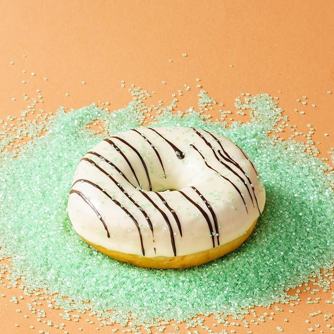 Sujoygar Green Saning Sugar Sprinkles, 5oz Edible Grass Green Sugar Crystals for Cocktails, Cake Sprinkles for Chocolate Ice Cream Toppings Cupcake Decoration Wedding Party Cookies Baking Dessert Food Supplies
