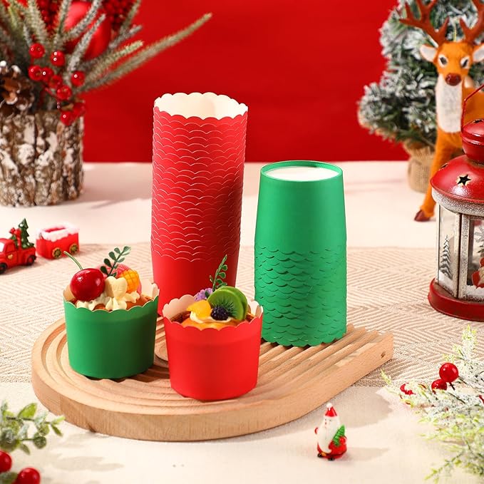 100 Pcs Red Green Cupcake Liners Bulk Baking Paper Cup Muffin Wrappers Classic Solid Color Pattern Baking Cup for Spring Mother's Day Christmas Wedding Birthday Decoration, 2.8" x 2.4" x 2.2"