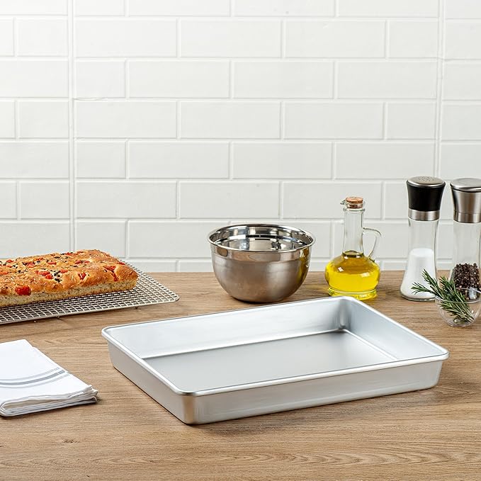 Restaurantware-Met Lux 15 x 12 x 2 Inch Straight-Sided Baking Tins, 12 Rectangular Cake Pans - Oven-Ready, Freezable, Anodized Aluminum Baking Sheet Cake Pans, Greaseproof, For Birthday Cakes