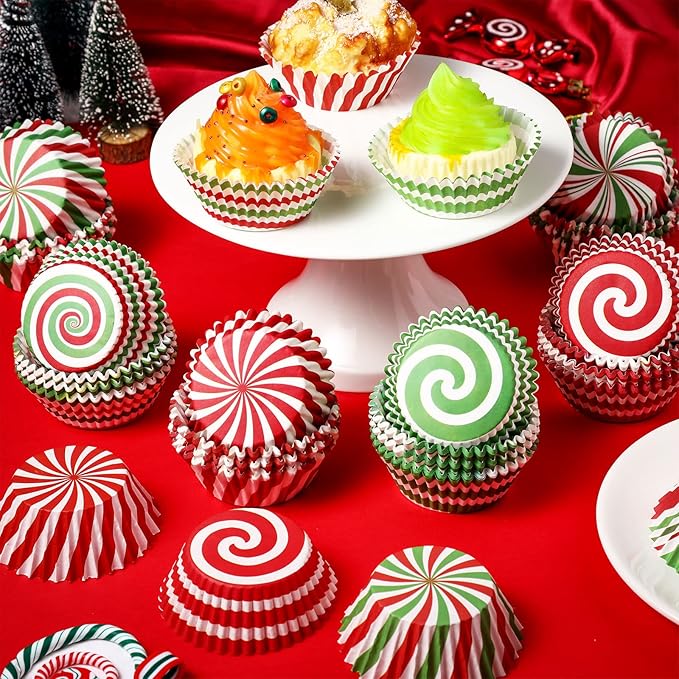 600 Pieces Christmas Cupcake Liners 6 Style Christmas Party Cupcake Holder Toppers Muffin Cups Wrappers Xmas Paper Baking Cups for Cake Candy Make Baking Supplies