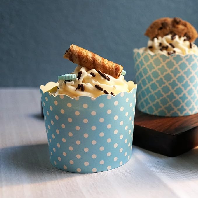 Paper Baking Cups (Polka Dots), Greaseproof Disposable Cupcake Liners (Turquoise, Large Cups (50-Pack))