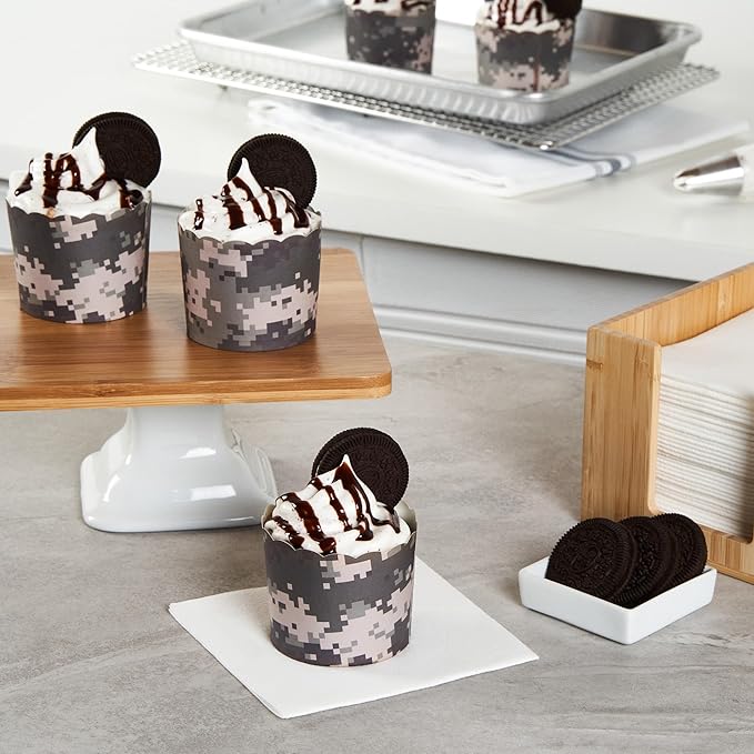 Panificio 6 Ounce Cupcake Wrappers, 200 Scalloped Baking Cups - Oven-Ready, Greaseproof, Assorted Paper Cupcake Liners, Disposable, For Birthdays, Baby Showers, Or Weddings - Restaurantware