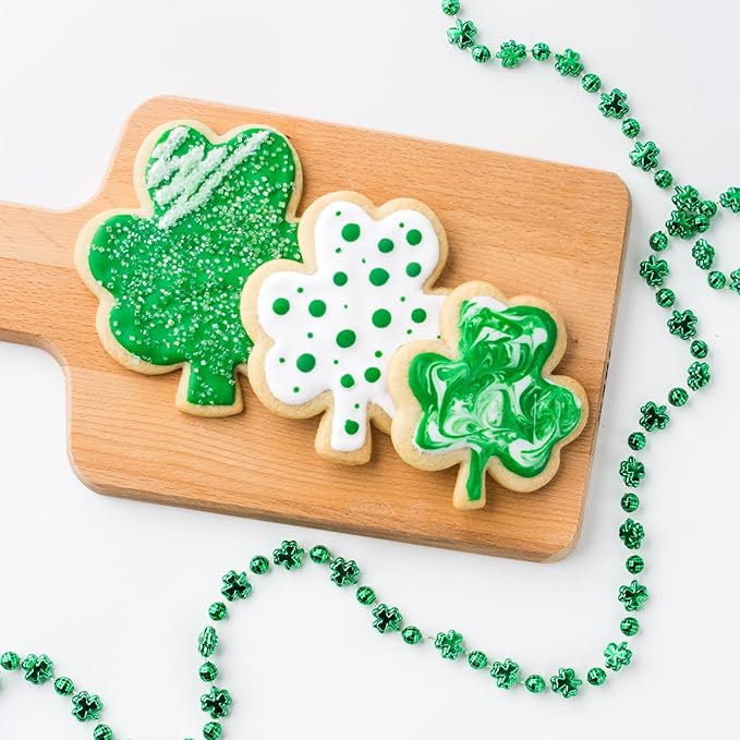 Cookie Cutter Kingdom, Shamrock Cookie Cutters, 3 Pack, Stainless Steel, Beautful Coated Finish, Mold for Cakes Biscuits and Sandwiches, St. Patricks Day (Shamrock 3 Pack)