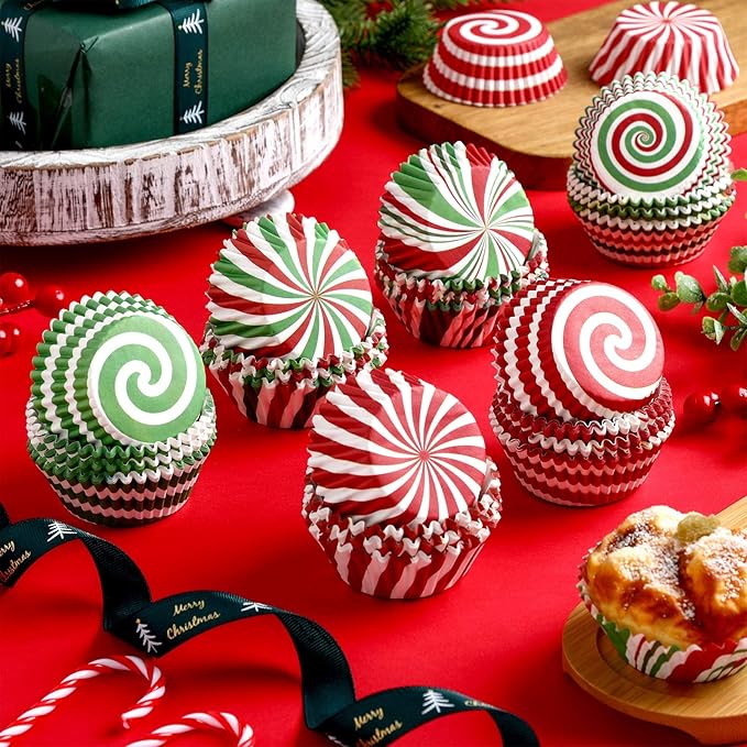 600 Pieces Christmas Cupcake Liners 6 Style Christmas Party Cupcake Holder Toppers Muffin Cups Wrappers Xmas Paper Baking Cups for Cake Candy Make Baking Supplies