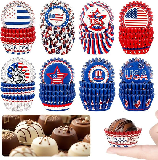AUGSUN 800pcs 4th of July Mini Cupcake Liners Independence Day Baking Mini Muffin Cupcake Wrappers for Patriotic Holiday Birthday Veterans Party Cake Candy Chocolate Decorations Supplies