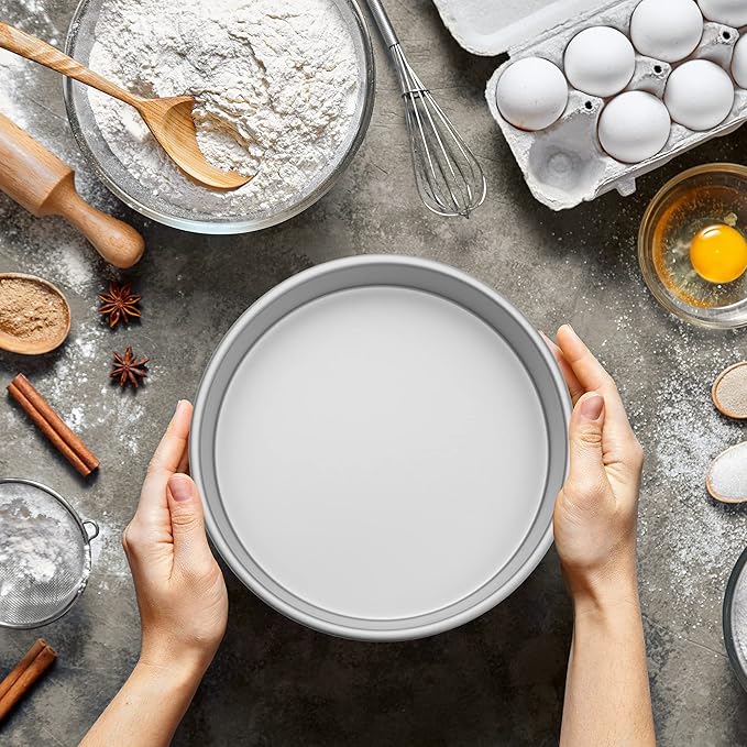 LAST CONFECTION 8" x 3" Aluminum Round Cake Pan - Professional Bakeware