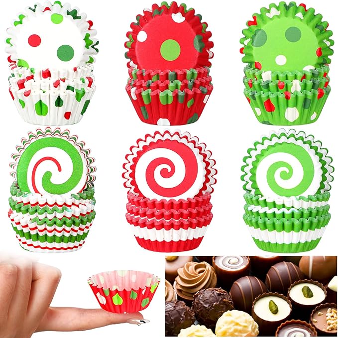 600 Pcs Christmas Party Cupcake Liners Christmas Paper Baking Cups Mini Muffin Liners Small Cupcake Wrappers Xmas Paper Candy Cups for Santa Holiday Chocolate Cake Making Supplies (Fresh)