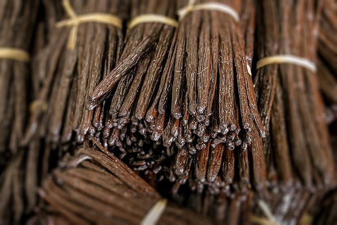 25 Organic Madagascar Whole Grade A Vanilla Pods for Vanilla Extract and Baking