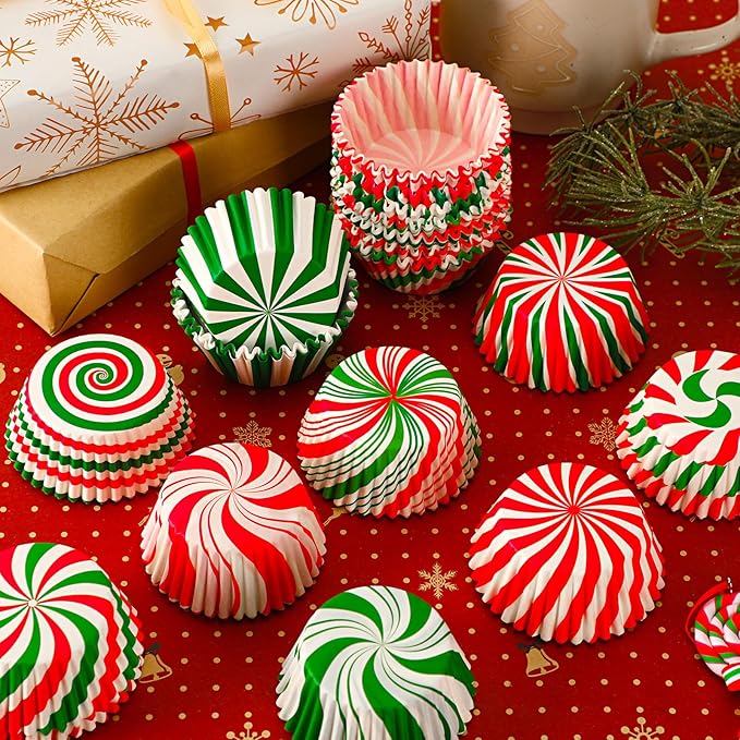 SANNIX 450pcs Christmas Cupcake Liners,Xmas Candy Pattern Baking Cups Cupcake Wrappers Paper Wraps Muffin Liners for Christmas Holiday Birthday Party Candy Cake Make Decorations Supplies(9 Designs)