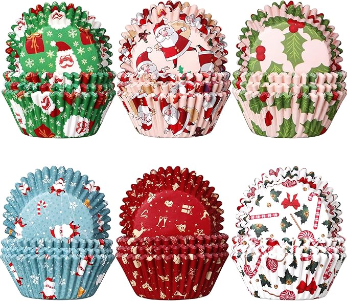 CHENGU 600 Pieces Christmas Cupcake Wrappers, Candy Santa Claus Cupcake Liners Snowman Xmas Colorful Paper Baking Cups for Cake Make Baking Supplies, 6 Styles(Classic Styles)