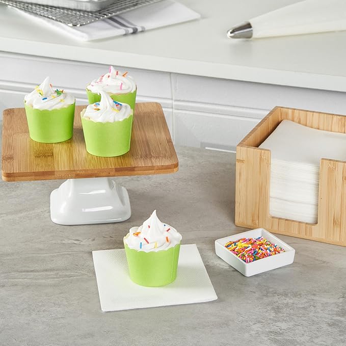 Panificio 3 Ounce Cupcake Wrappers, 200 Scalloped Baking Cups - Oven-Ready, Greaseproof, Green Paper Cupcake Liners, Disposable, For Birthdays, Baby Showers, Or Weddings - Restaurantware